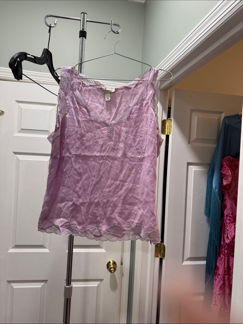 Amanda Smith Lavender Lace-Trim Camisole